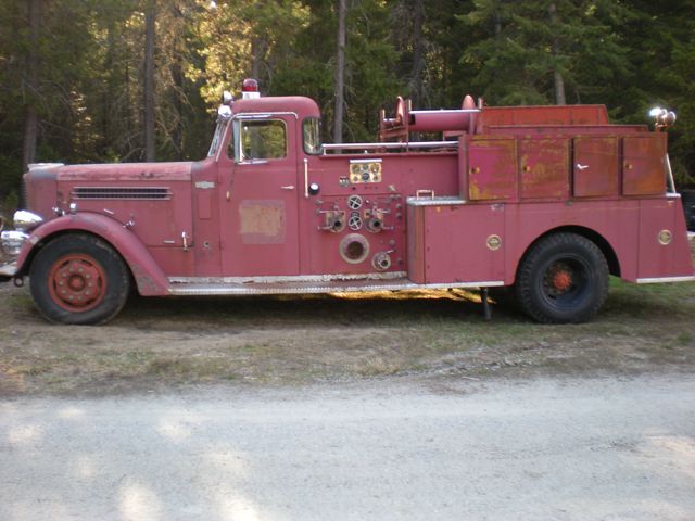 1959 Pirsch fire engine - driver's side